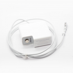 Apple MacBook Pro 17" A1261 (Late 2008) original charger